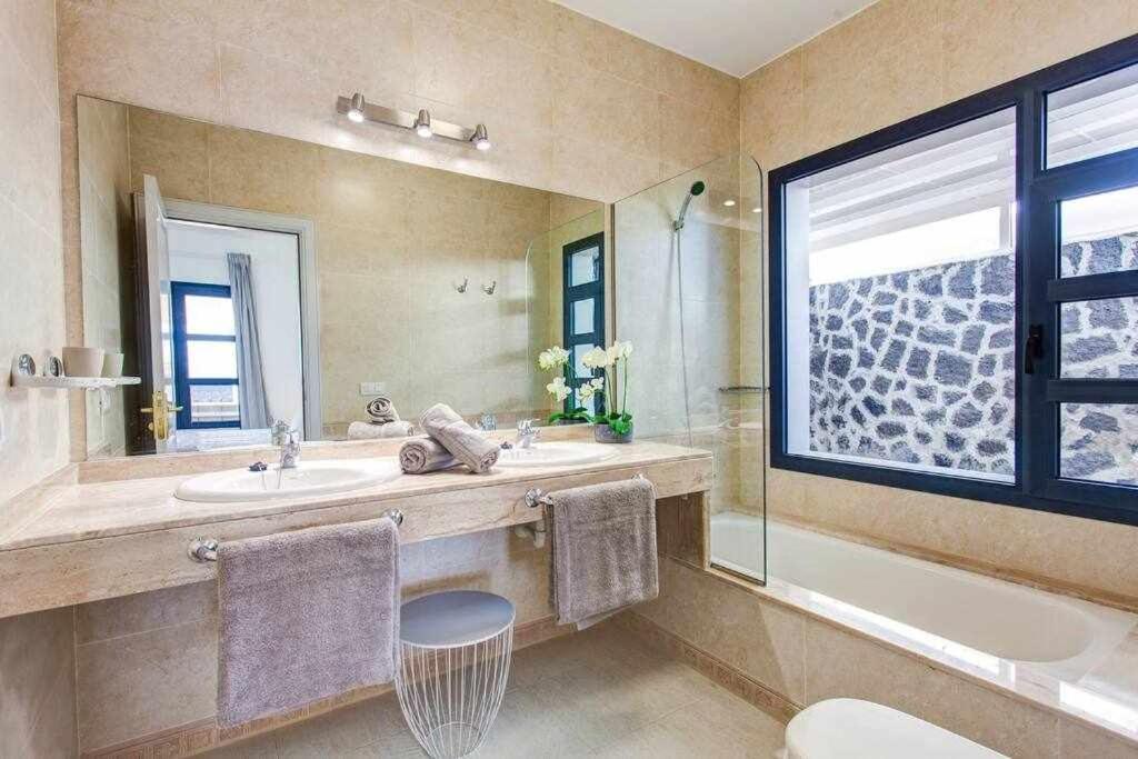 Homu Bianca Fantastica Villa Con Piscina Privad Playa Blanca  Eksteriør bilde